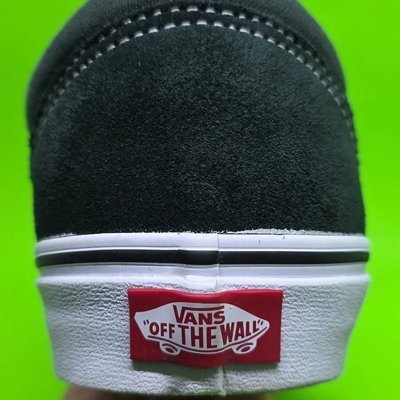 EUC Vans Dark Green Faux Suede Skate Shoes Mens 10.5 - Picture 10 of 14